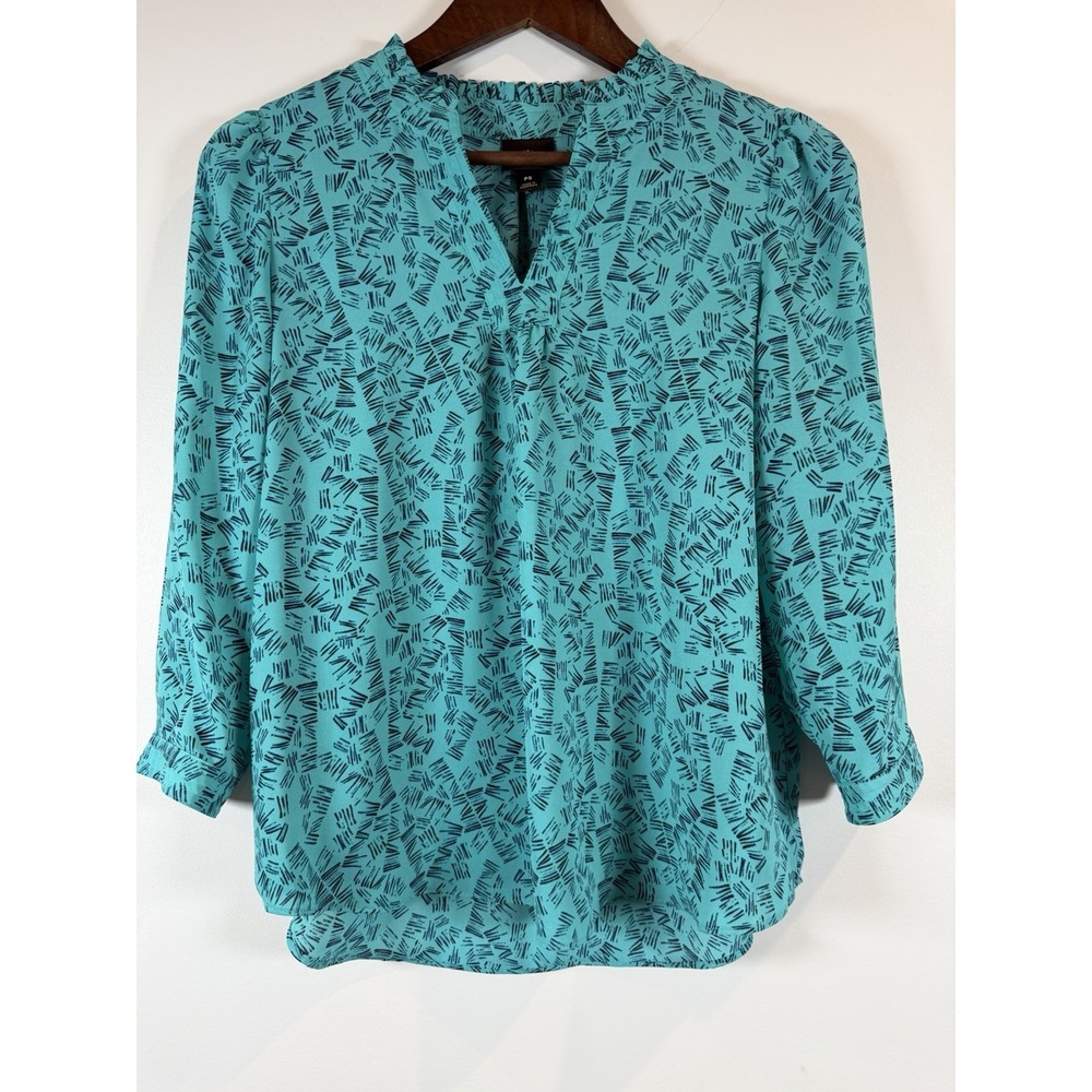 worthington blouse Geo Teal V- Neck Ruffled Collar And Cuff 3/4 Sleeves—Size‎ PS